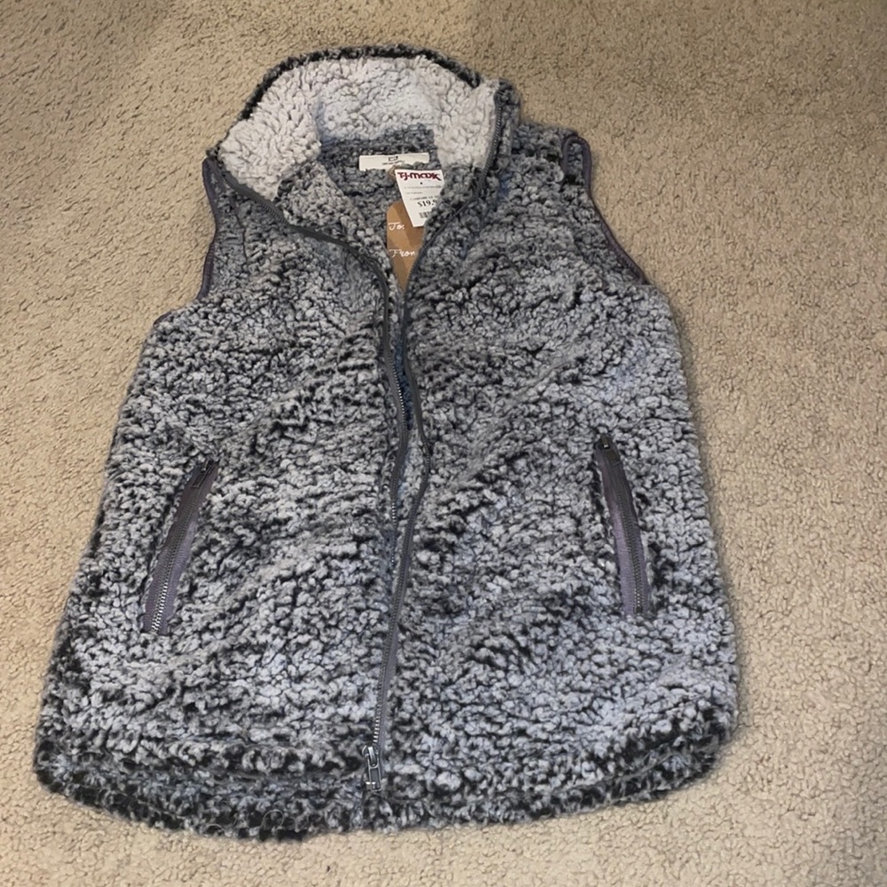 Thread + Supply vest